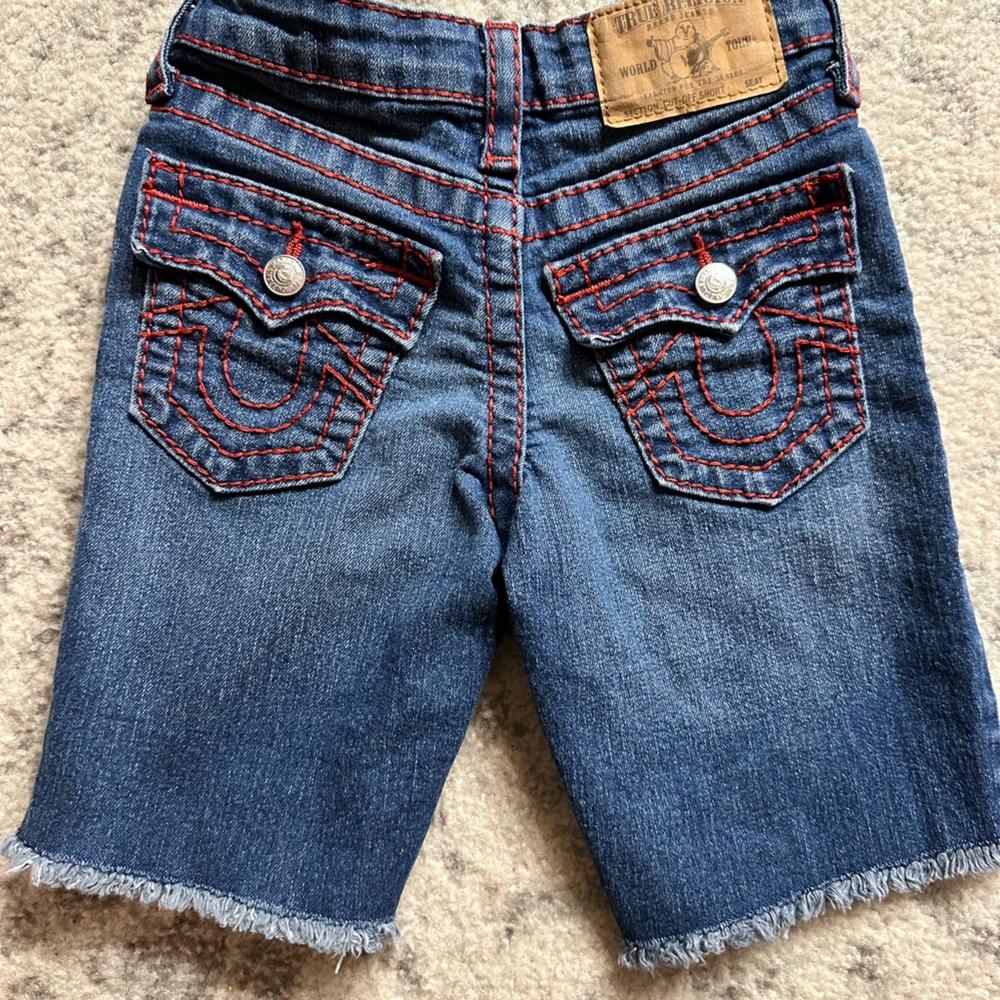 True Religion Big T Shorts kids size 5